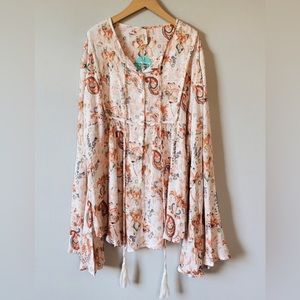 ELAN pale pink bell sleeve blouse NWT